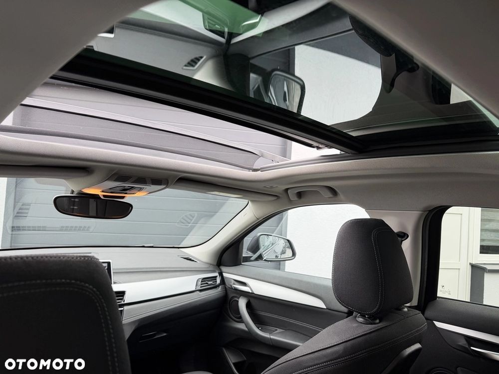 BMW X2 sDrive18d Advantage Plus - 35