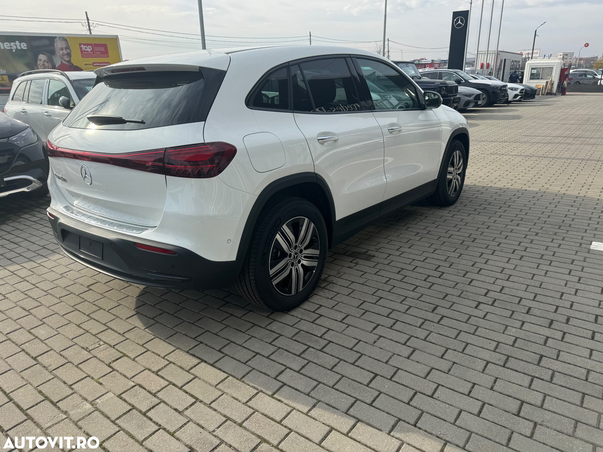 Mercedes-Benz EQA 250+ - 14