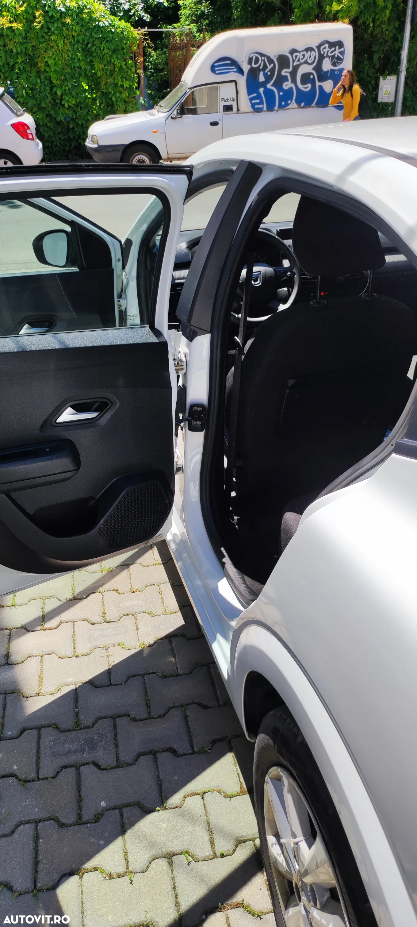 Dacia Logan TCe 90 MT6 Comfort - 8