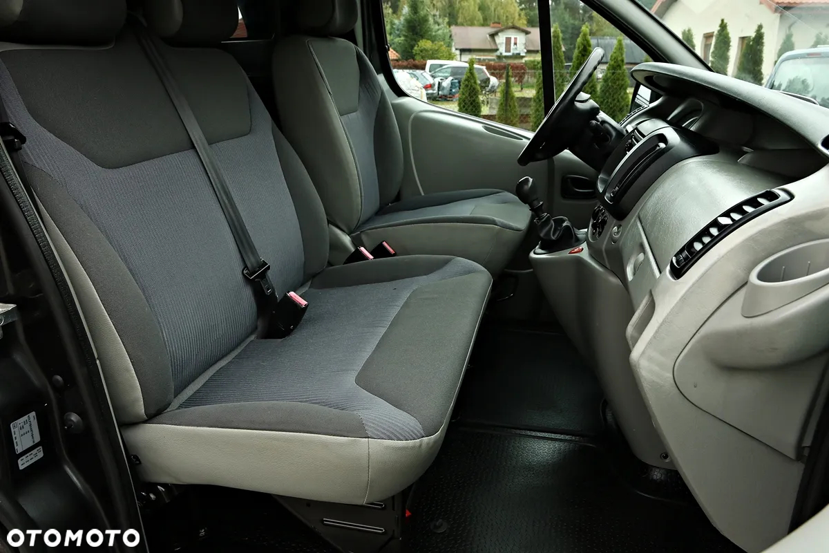 Opel Vivaro - 9