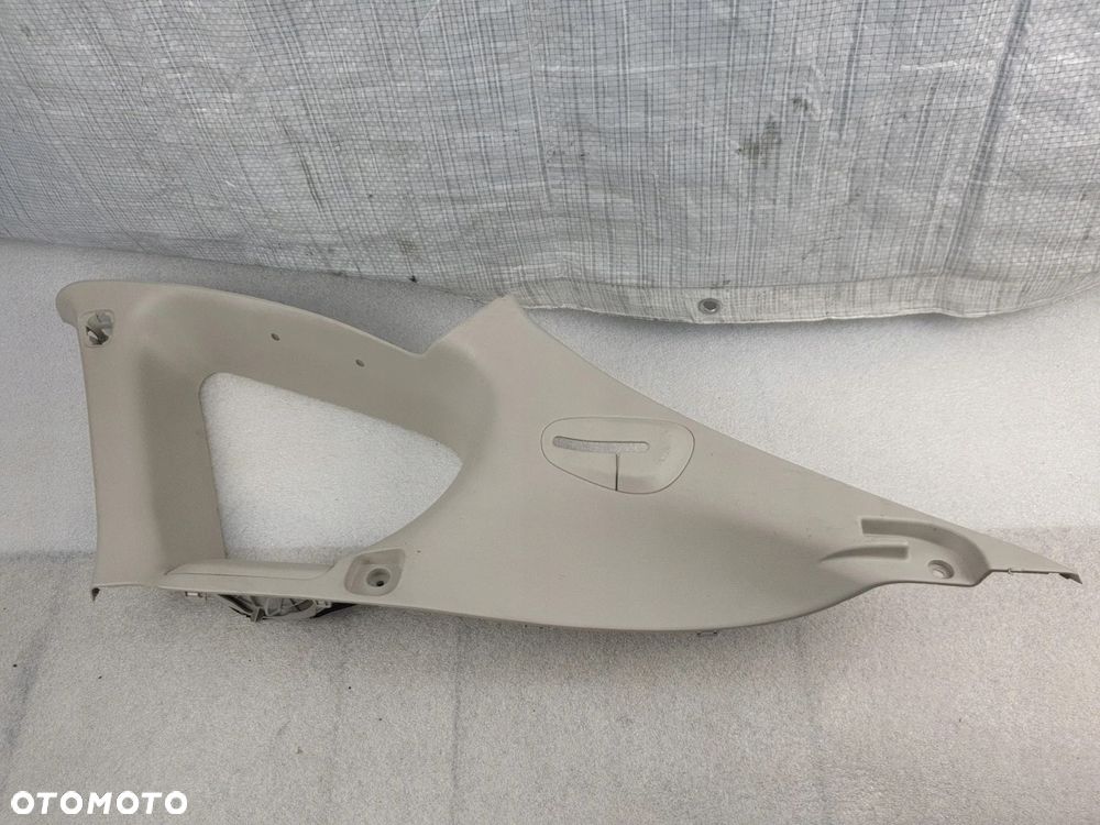 IMPREZA GH OSŁONA SŁUPKA PRAWA TYŁ 94015FG000 - 2