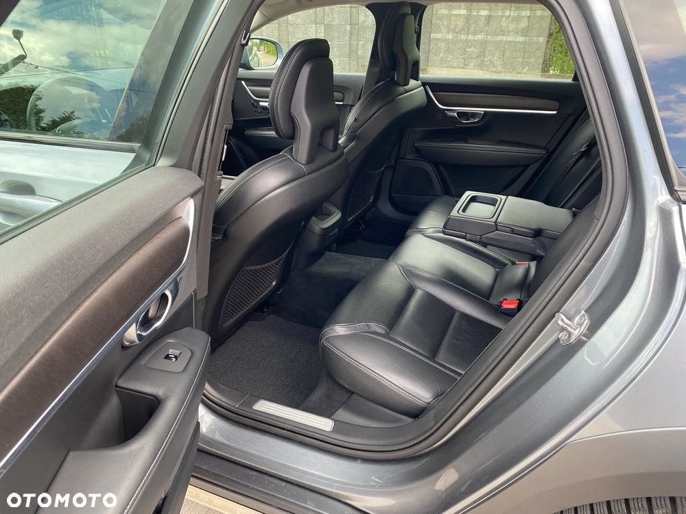 Volvo V90 Cross Country D5 AWD Pro - 6