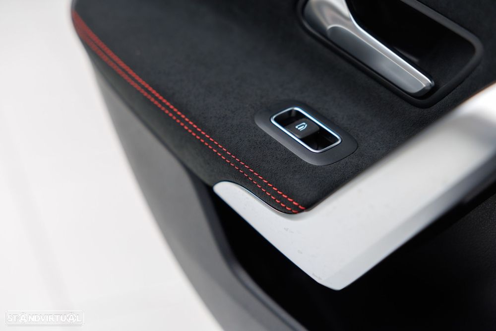 Mercedes-Benz A 250 - 20