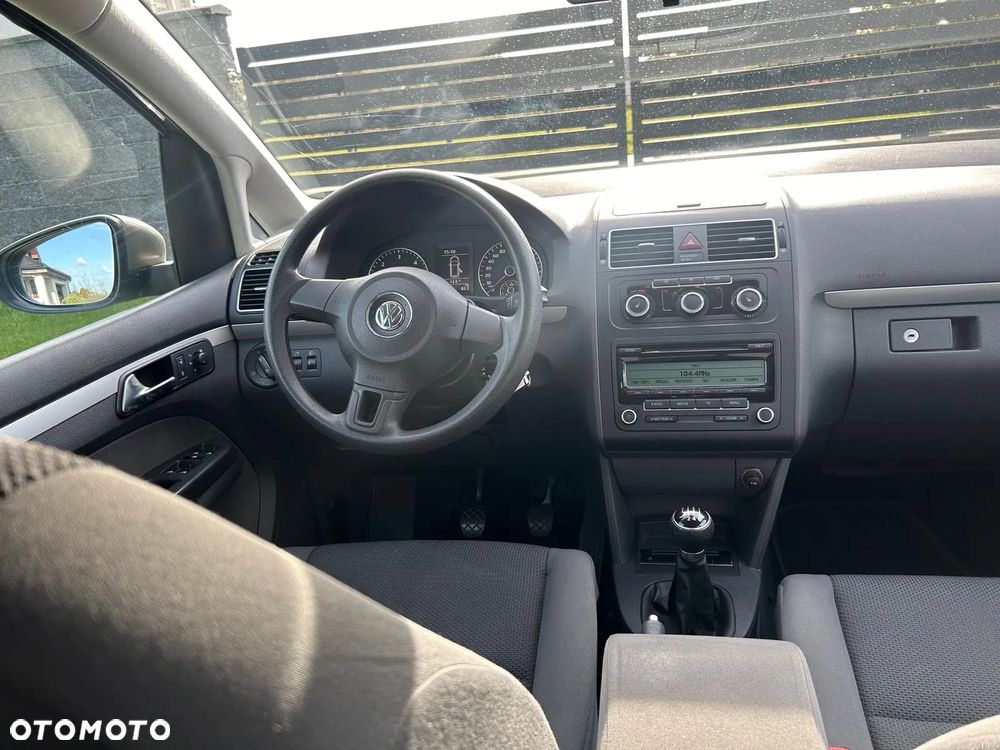 Volkswagen Touran 1.6 TDI DPF Trendline - 16