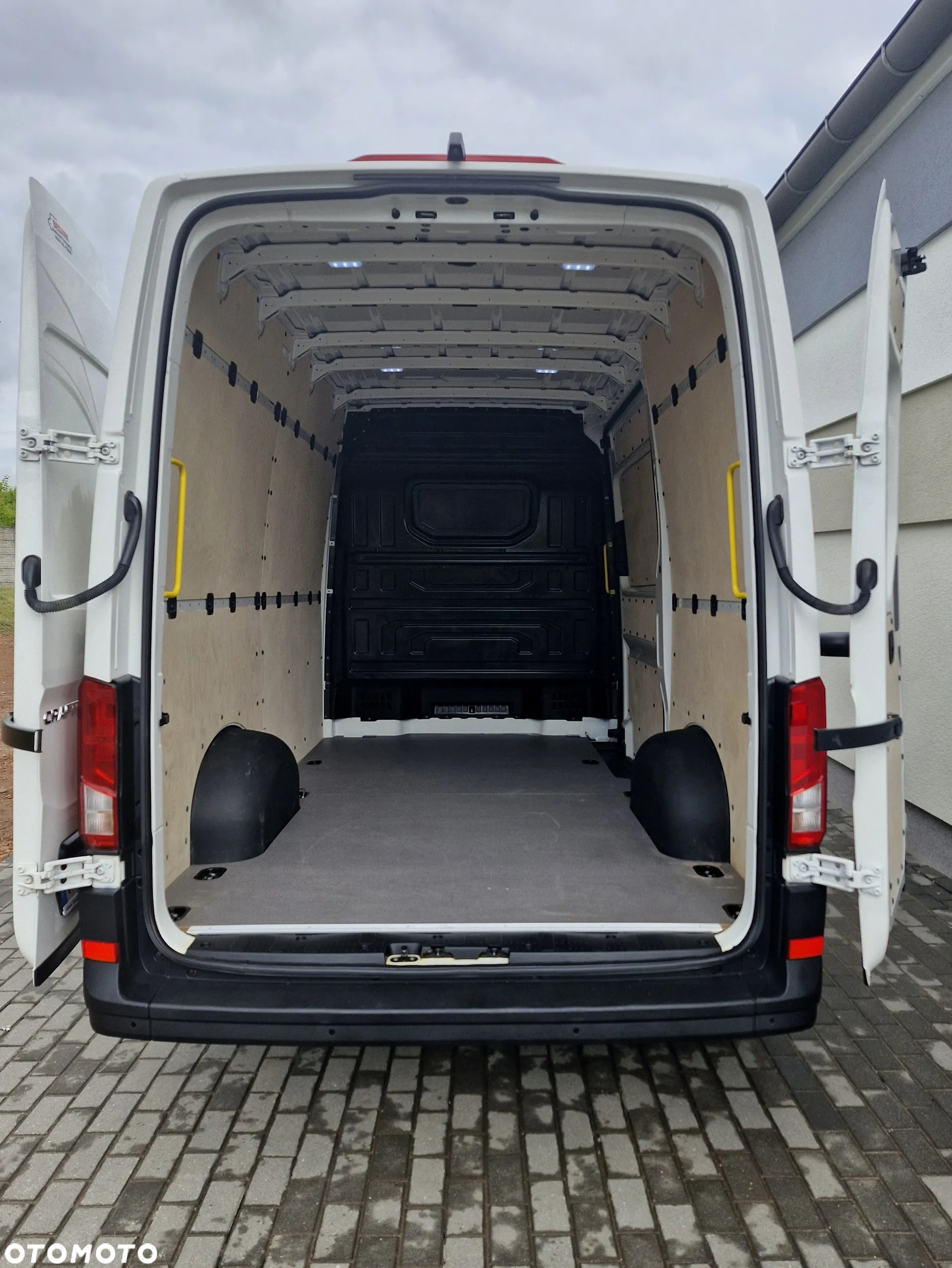 Volkswagen Crafter L3H3,Nawigacja, klima tempomat, czujniki - 10