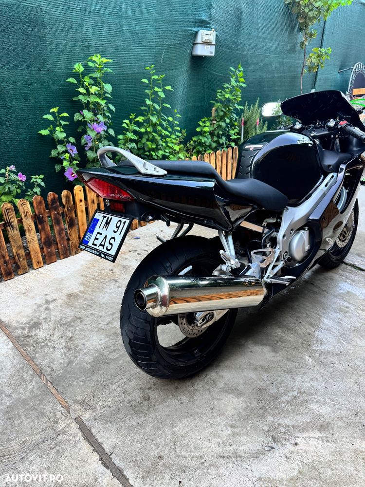 Honda CBR 600F - 5