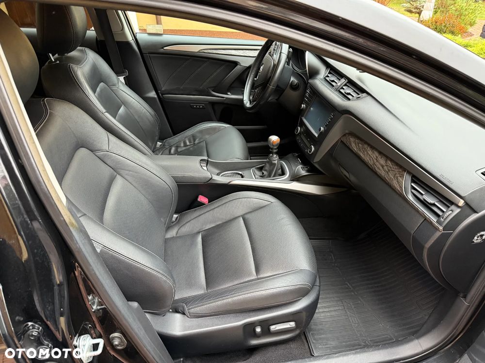 Toyota Avensis 2.0 D-4D Prestige - 13