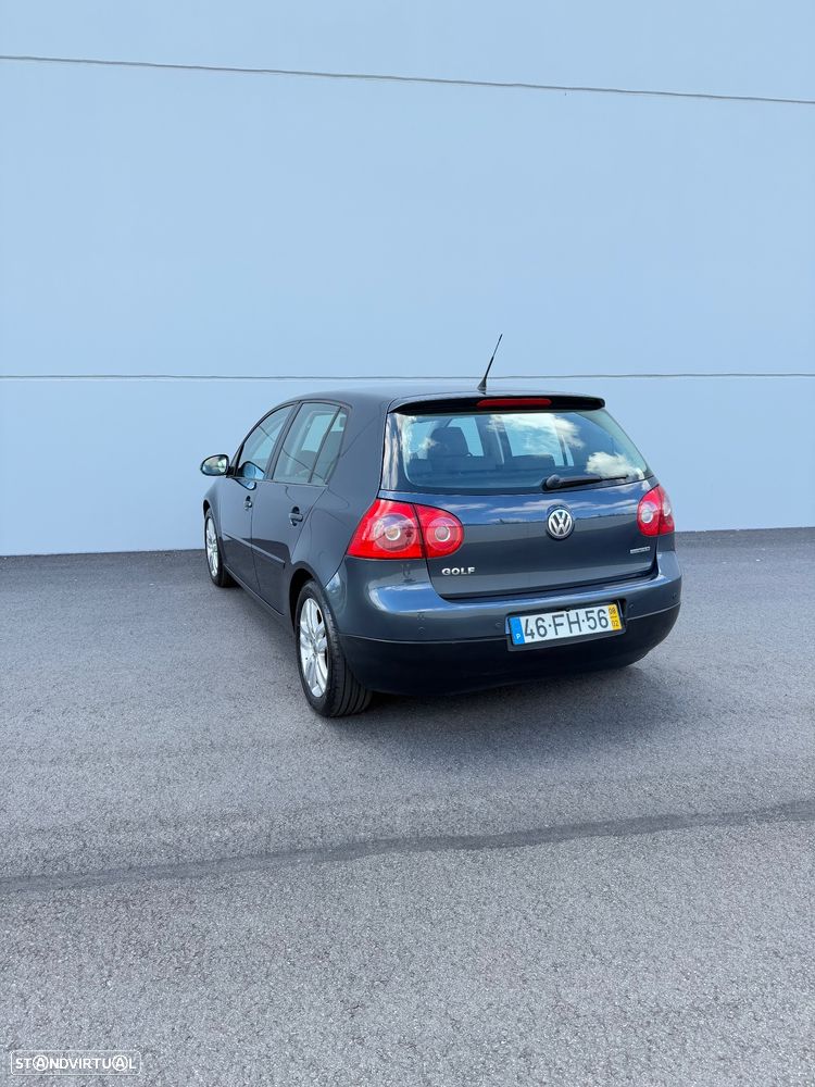 VW Golf 1.9 TDi BlueM. Confortline - 4