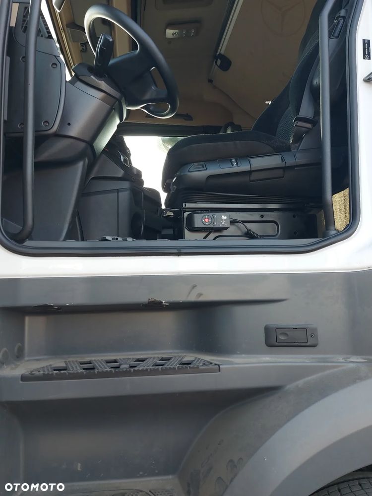 Mercedes-Benz MP-5-1845 - 10