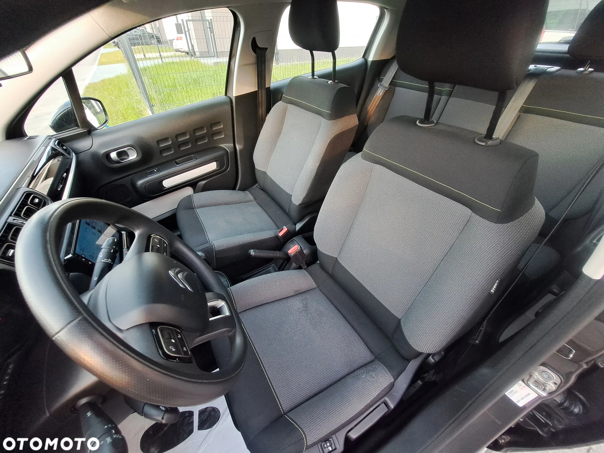 Citroën C3 1.2 PureTech Exclusive - 29