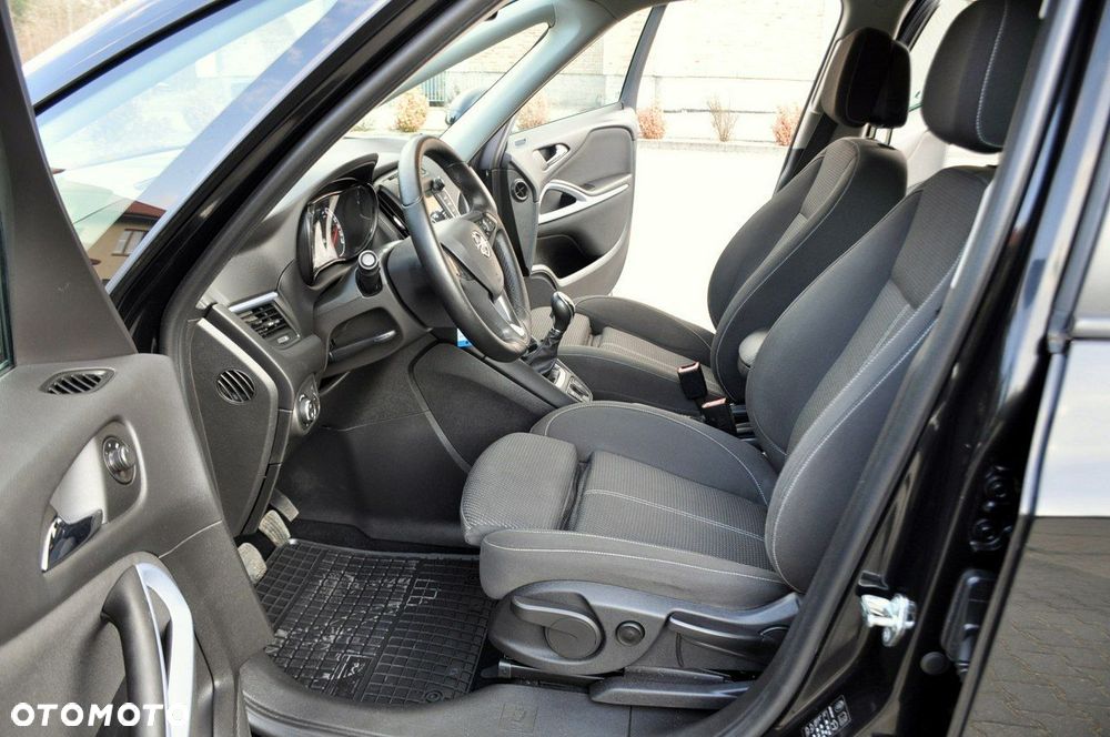 Opel Zafira - 22