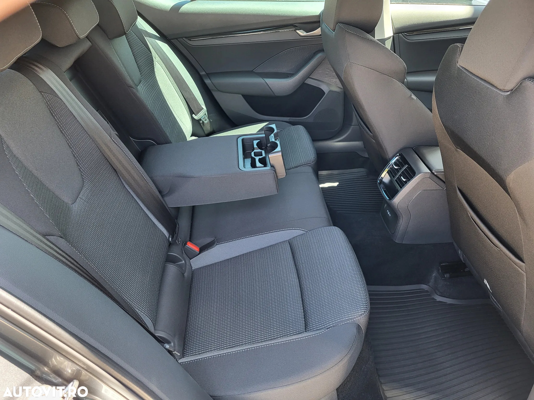 Skoda Octavia 1.5 TSI 150 CP DSG MHEV Selection - 12