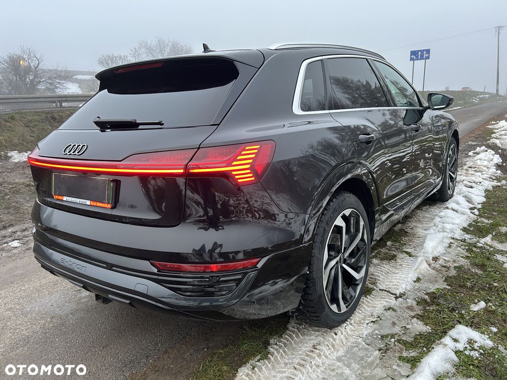 Audi Q8 - 4