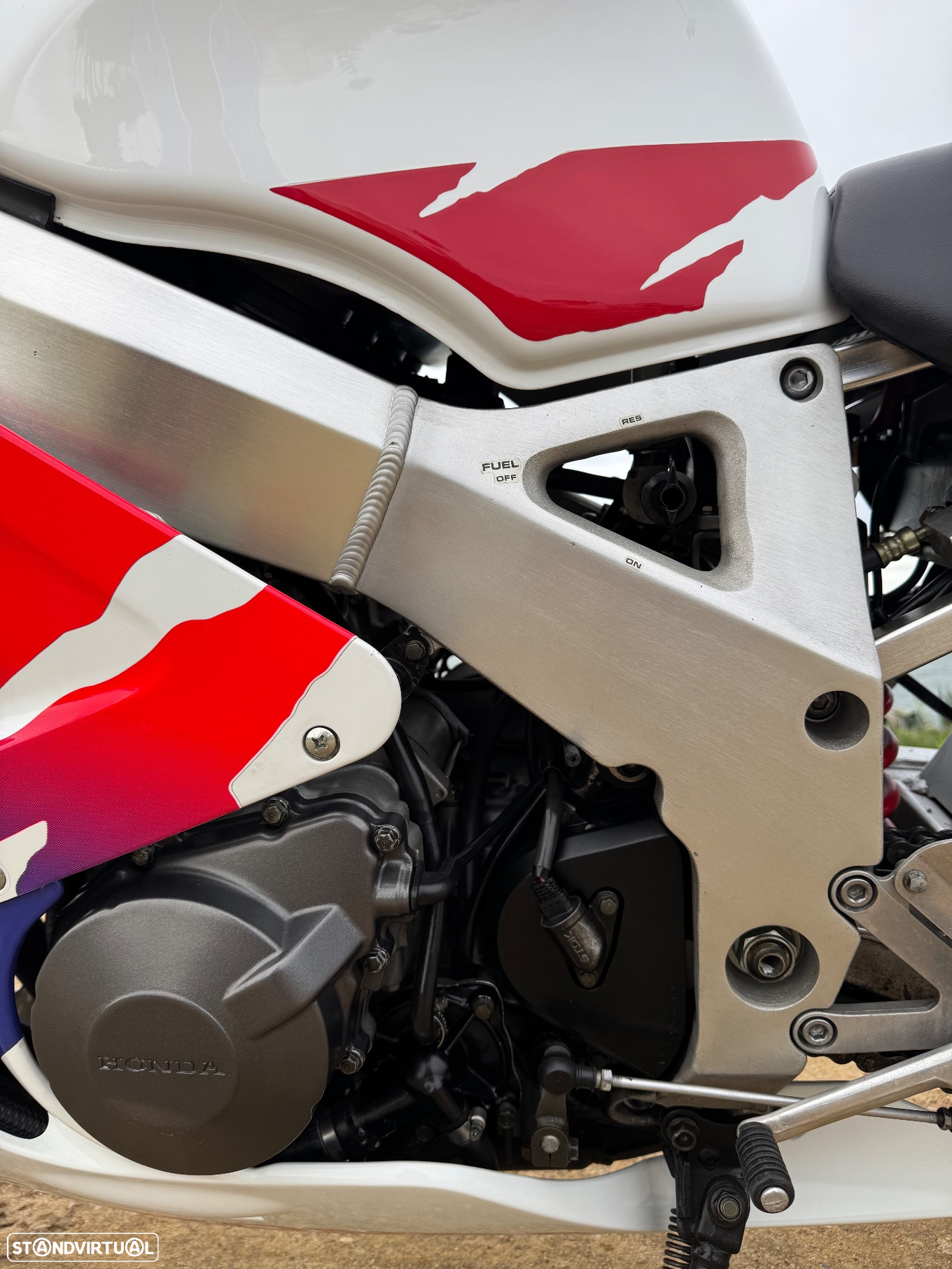 Honda CBR 900 Fireblade - 8
