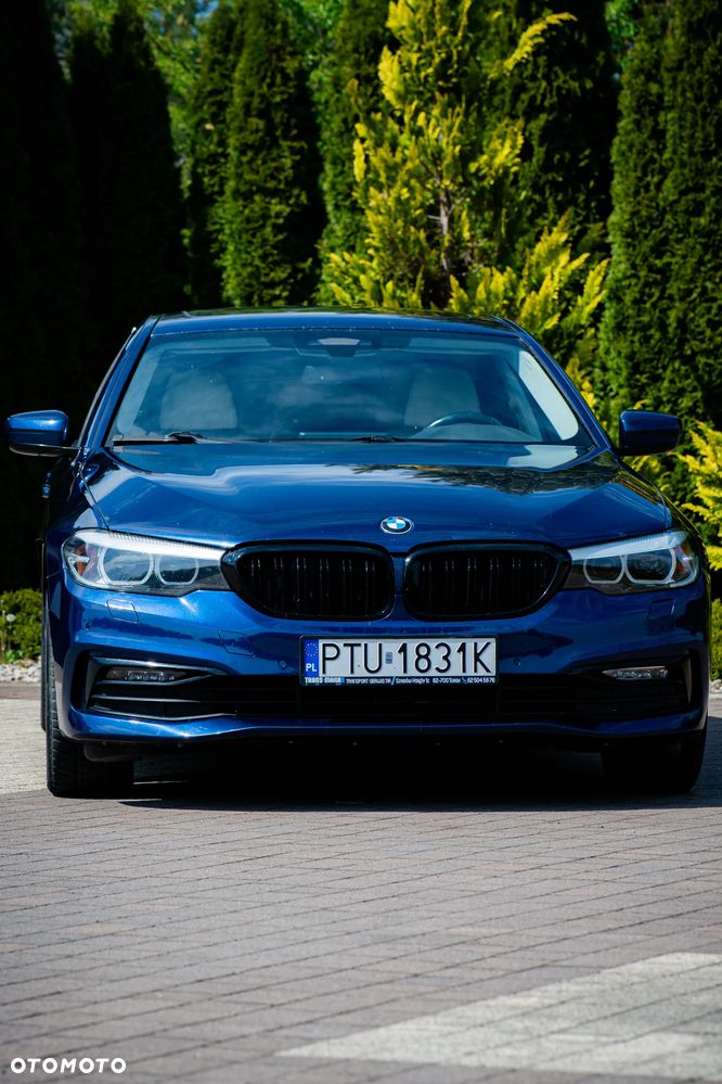 BMW Seria 5 530d xDrive Sport Line - 3