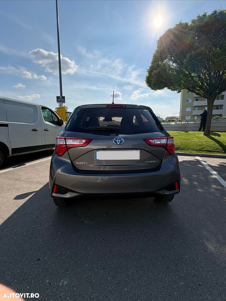 Toyota Yaris 1.5 VVT-i HSD Active - 9