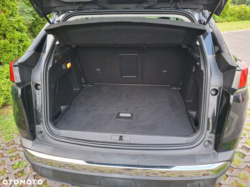 Peugeot 3008 2019 photo 2