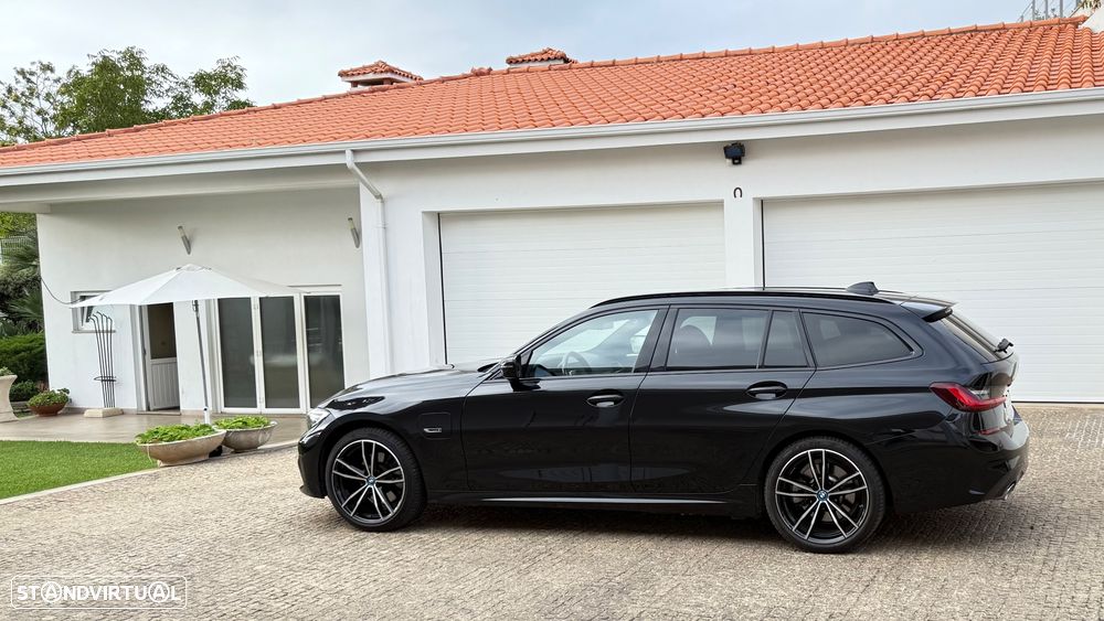 BMW 320 e Pack Desportivo M Auto - 13