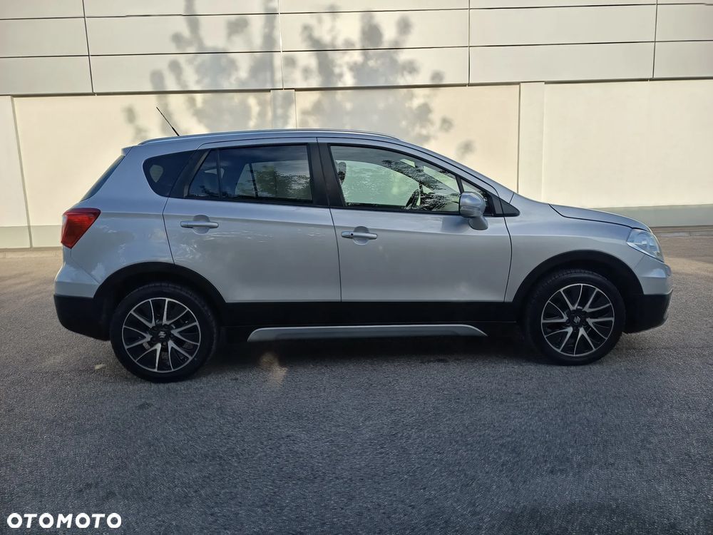 Suzuki SX4 S-Cross 1.6 VVT CVT 4x4 Comfort - 9