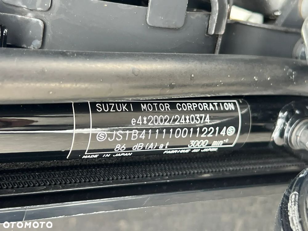 Suzuki Intruder - 22