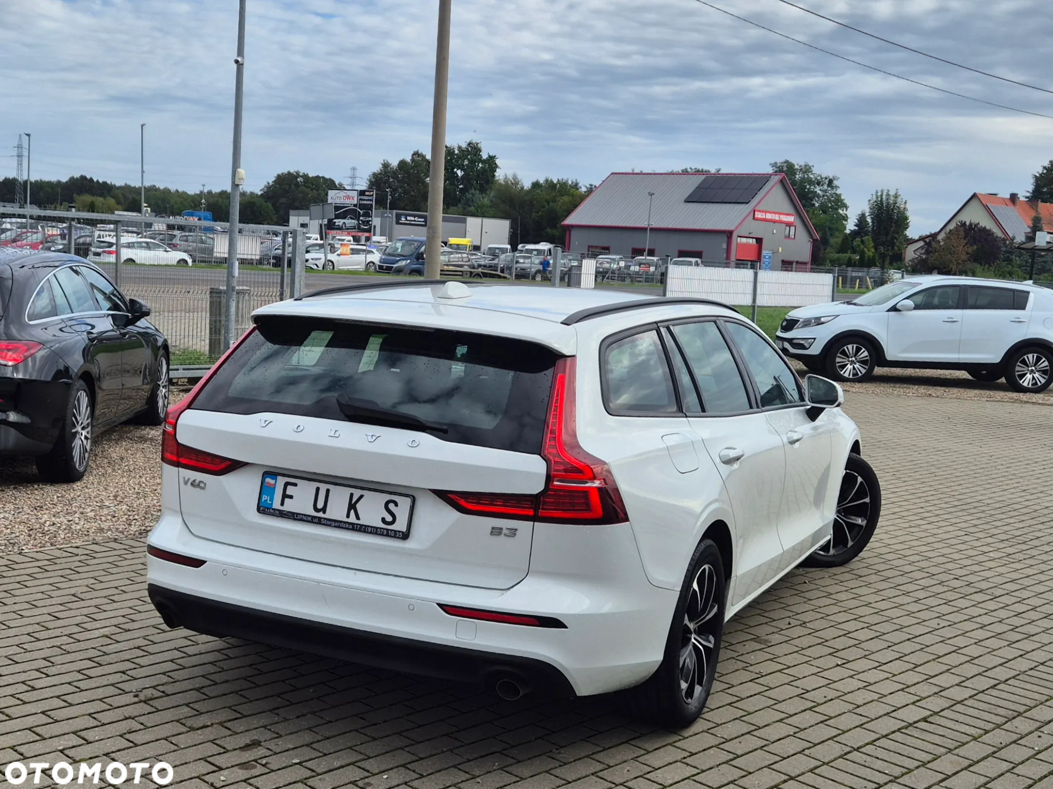 Volvo V60 B3 B DKG Momentum - 15
