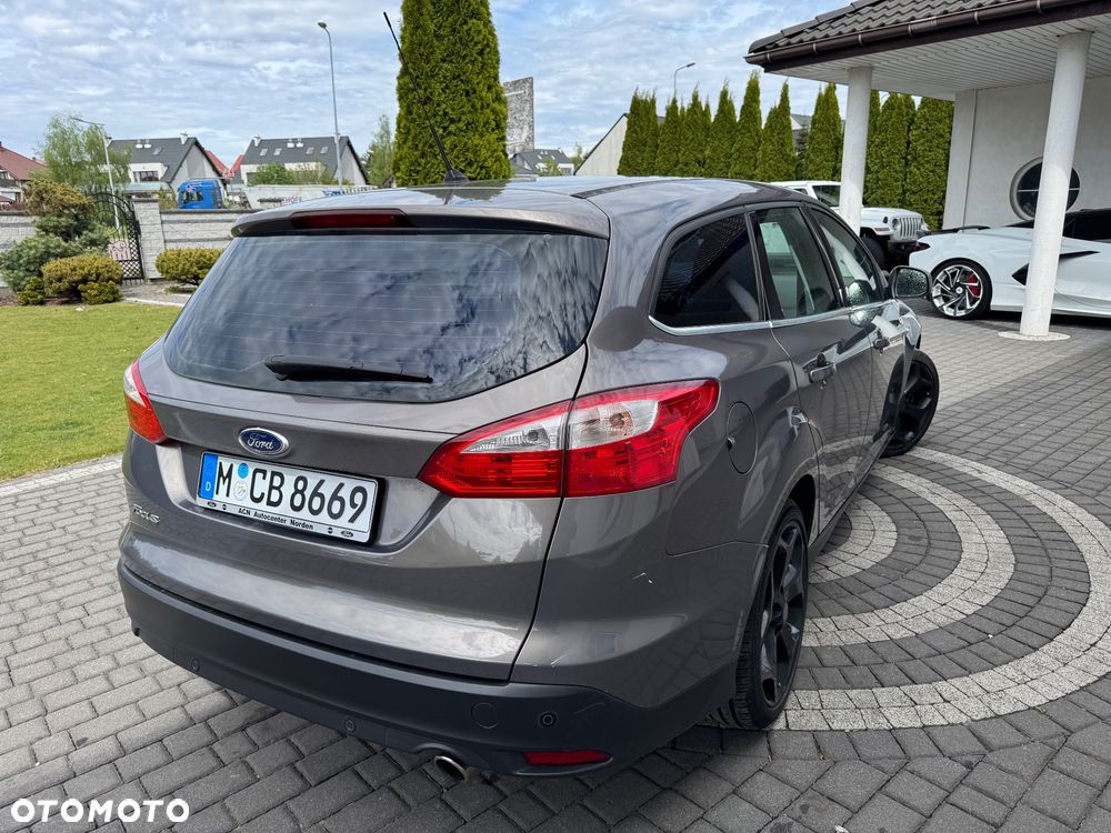 Ford Focus 2.0 TDCi DPF Titanium - 6