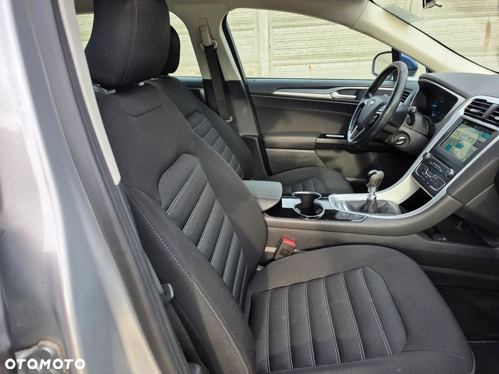 Ford Mondeo - 12
