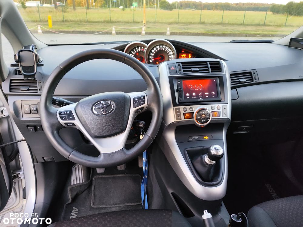 Toyota Verso 1.8 Sol plus 7os - 35