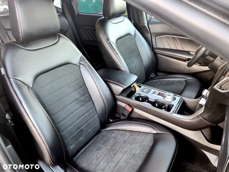 Ford Edge 2.0 EcoBlue Bi-Turbo 4x4 ST-LINE - 18