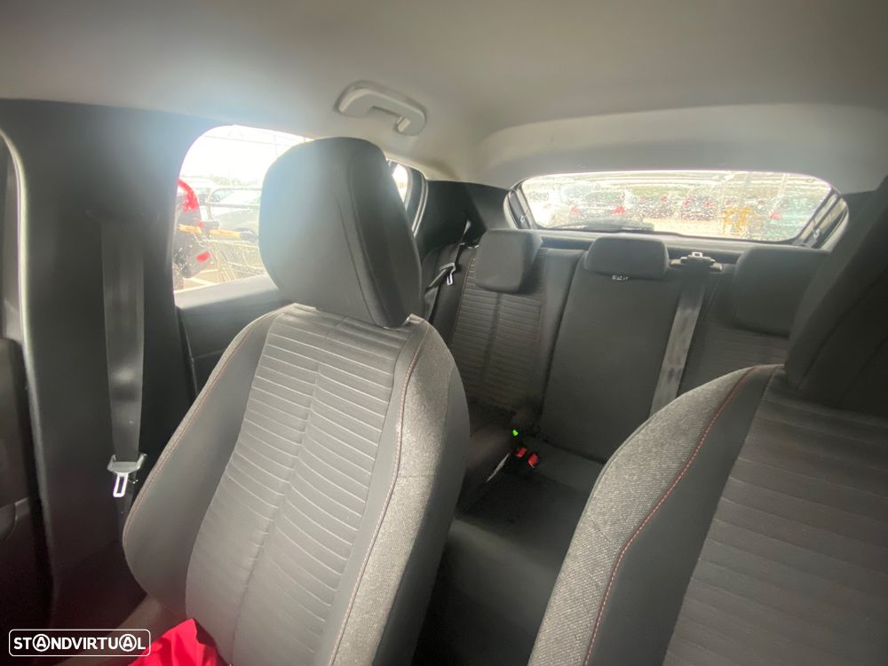 Peugeot 208 1.2 PureTech Active Pack - 6