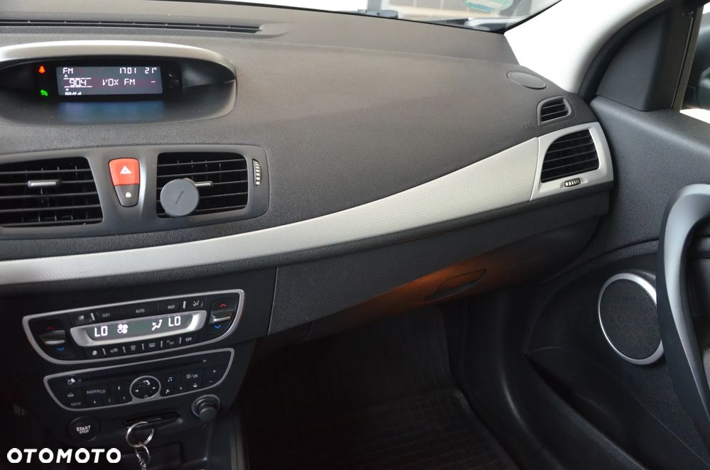 Renault Megane TCe 130 Expression - 27
