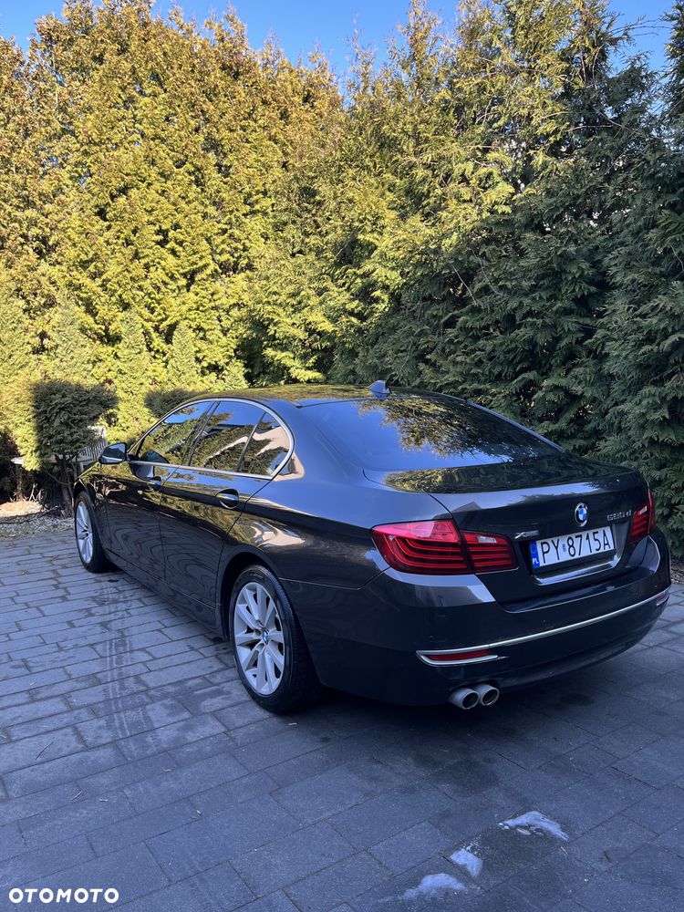 BMW Seria 5 520d xDrive Modern Line - 19