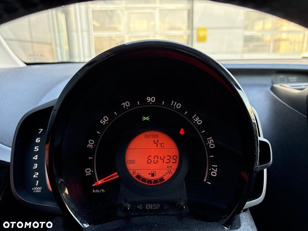 Toyota Aygo 1.0 VVT-i Color Edition - 13