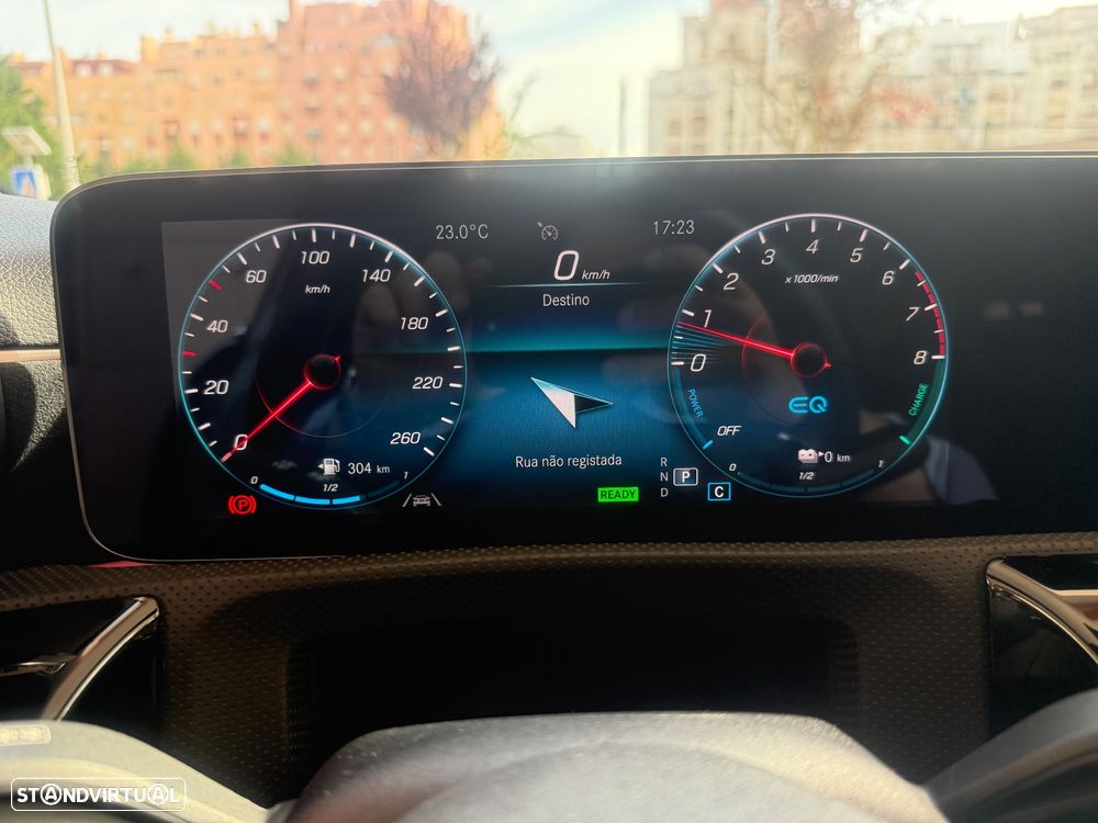 Mercedes-Benz A 250 e AMG Line - 50