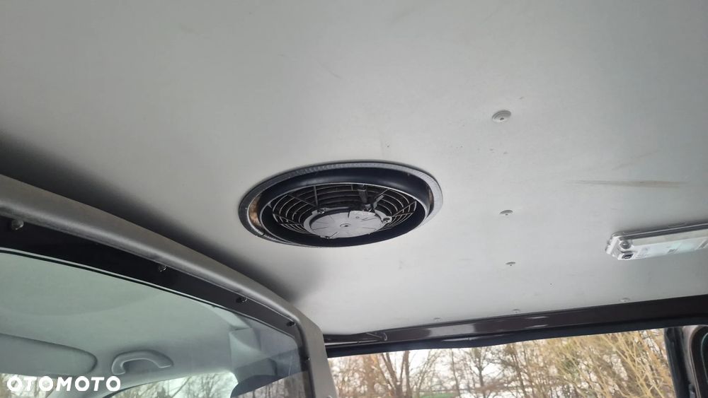 Volkswagen Transporter - 23