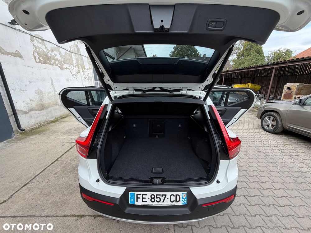 Volvo XC 40 - 20