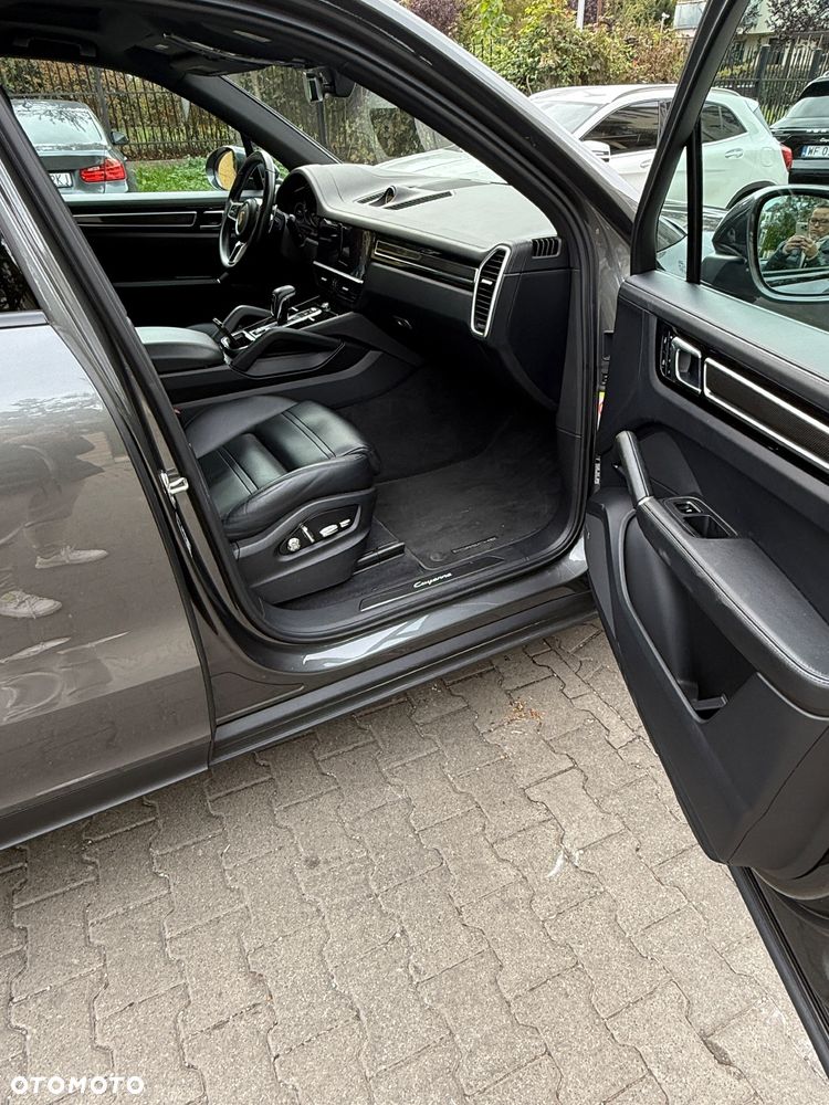 Porsche Cayenne - 18