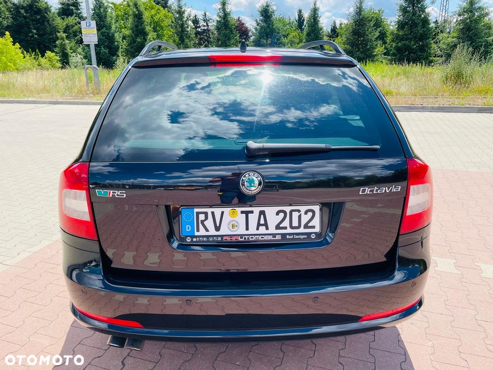 Skoda Octavia 2.0 TDI CR DPF RS - 4