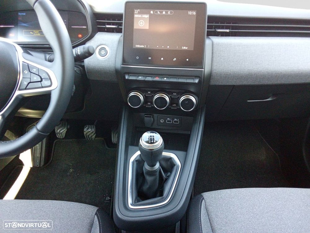 Mitsubishi Colt - 14