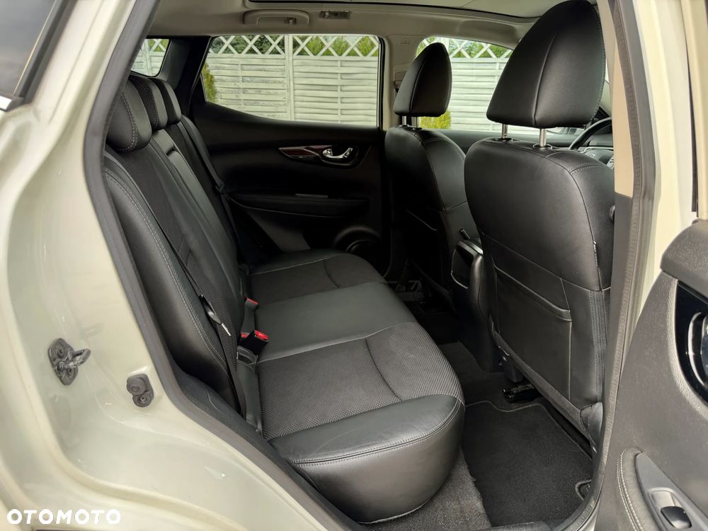 Nissan Qashqai 1.2 DIG-T Tekna Xtronic - 18