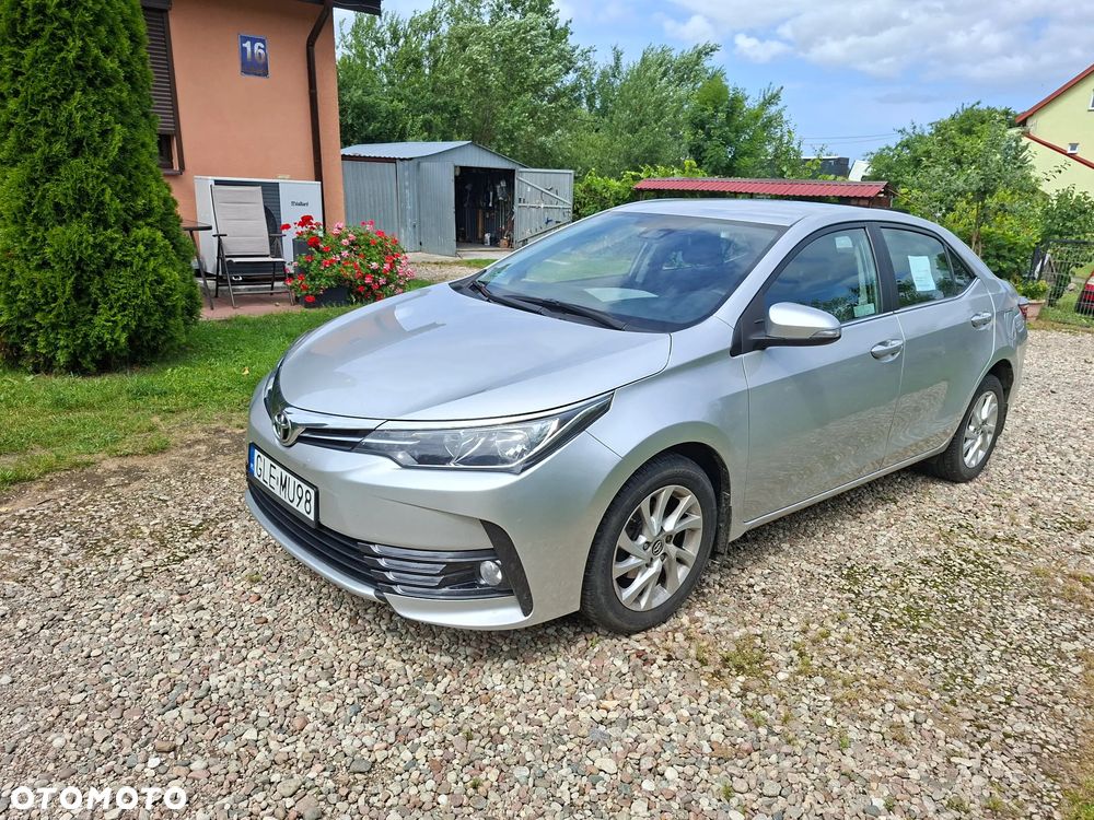 Toyota Corolla 1.6 Comfort - 1