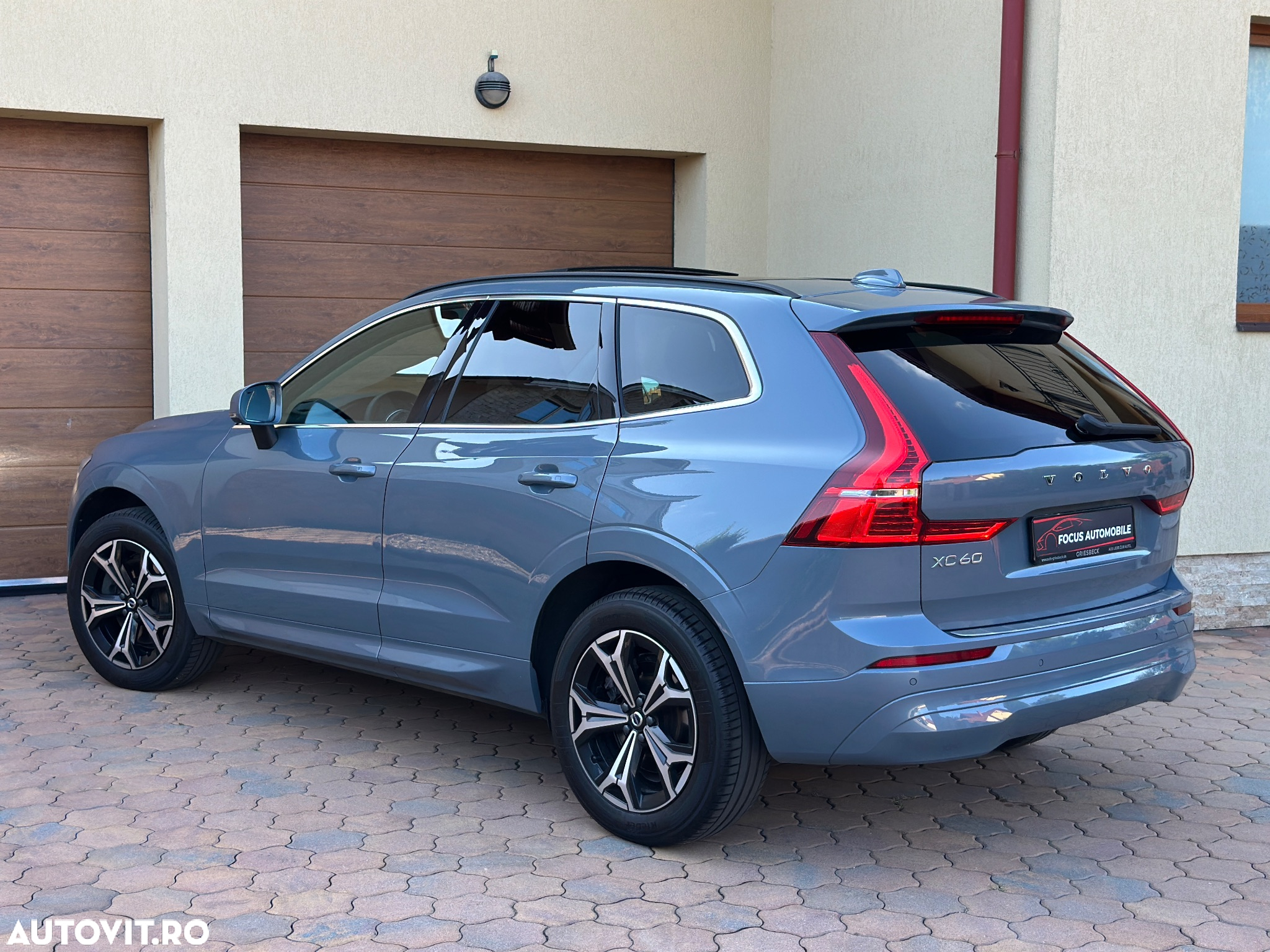 Volvo XC 60 B4 D AWD Geartronic Inscription - 4