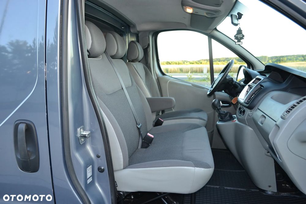 Opel Vivaro - 22