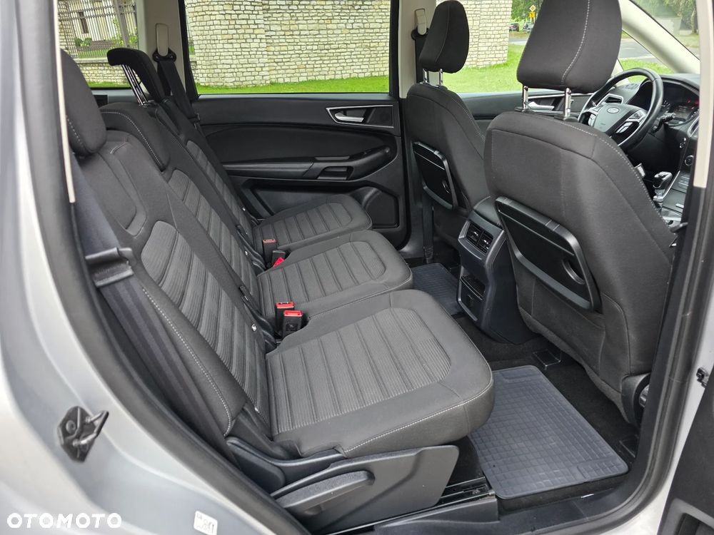 Ford Galaxy - 8