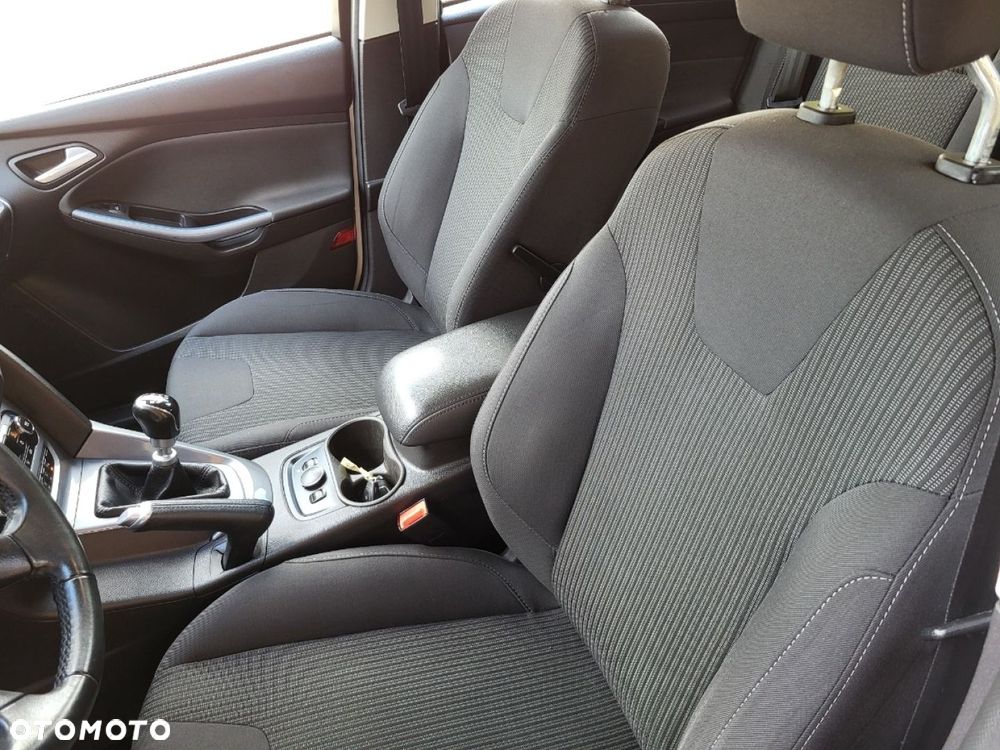 Ford Focus - 40