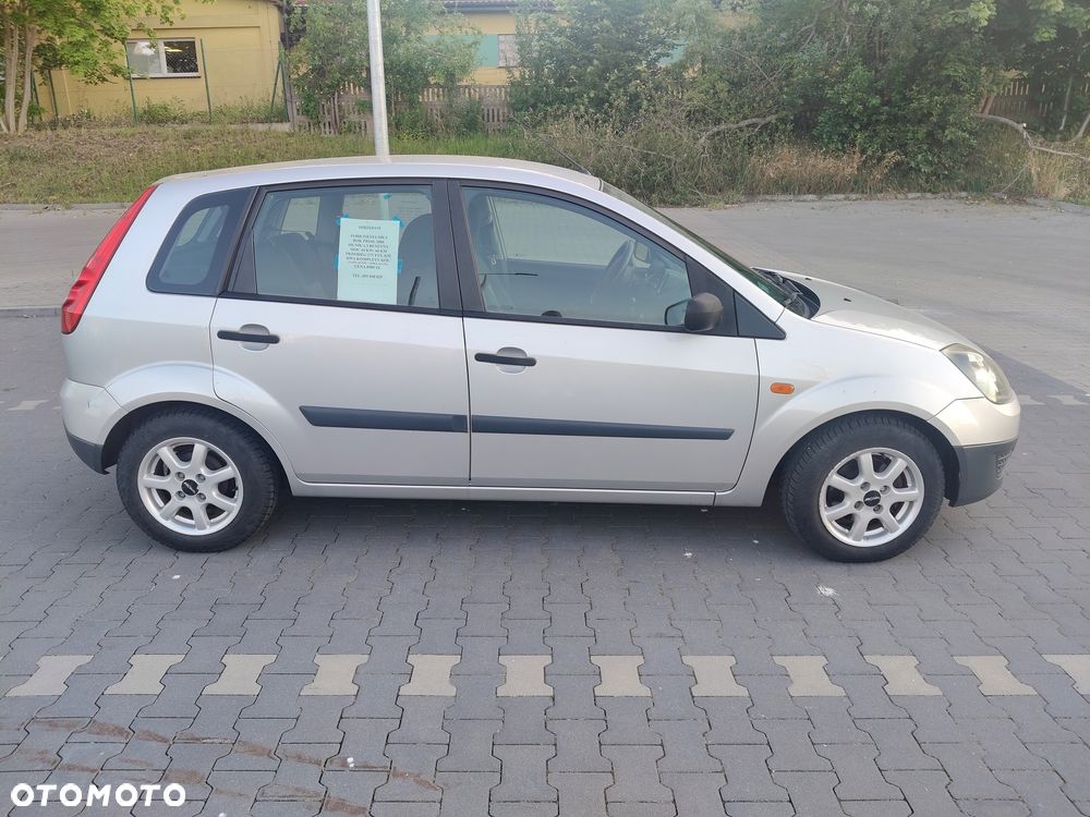 Ford Fiesta 1.3 Futura - 4