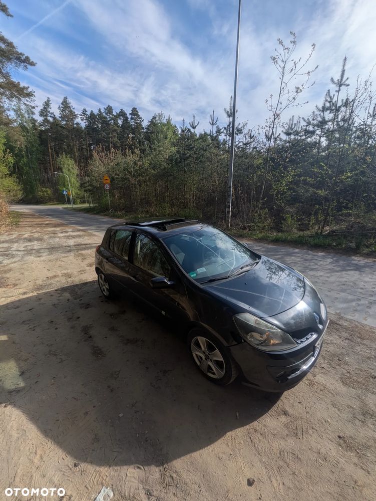 Renault Clio 1.5 dCi Confort Privilege - 12