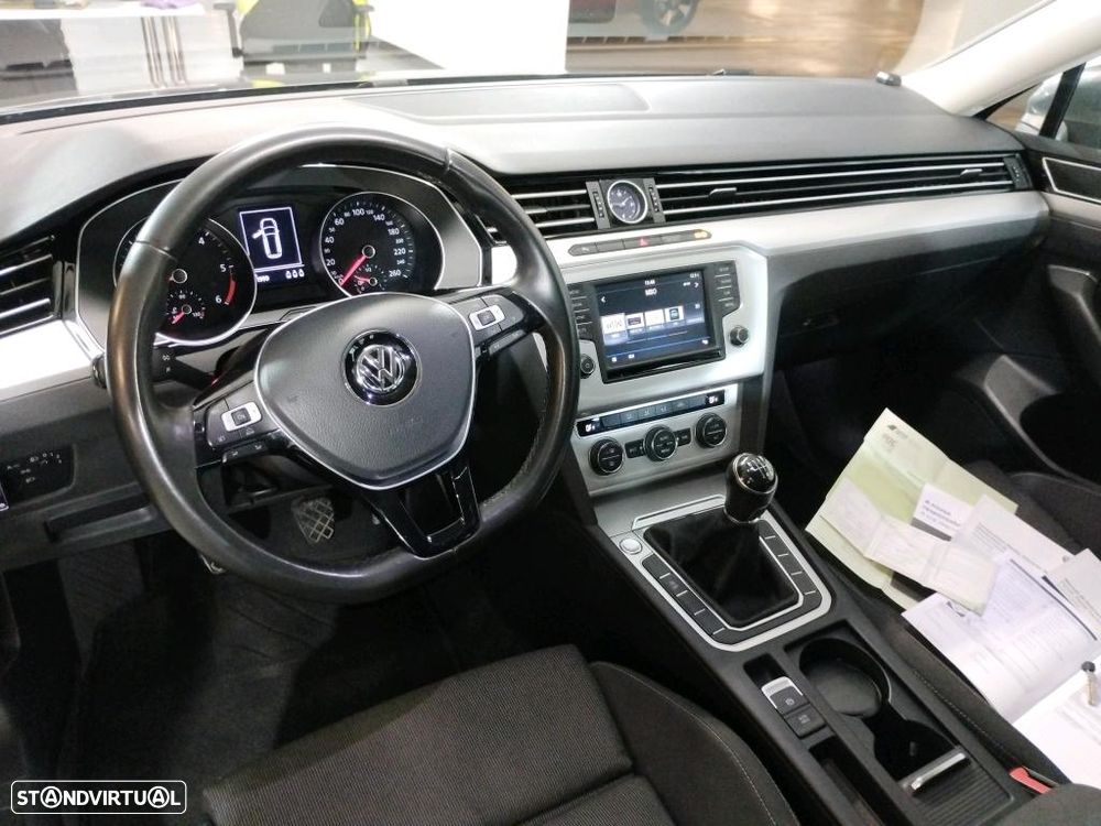 VW Passat Variant 1.6 TDI Confortline - 7