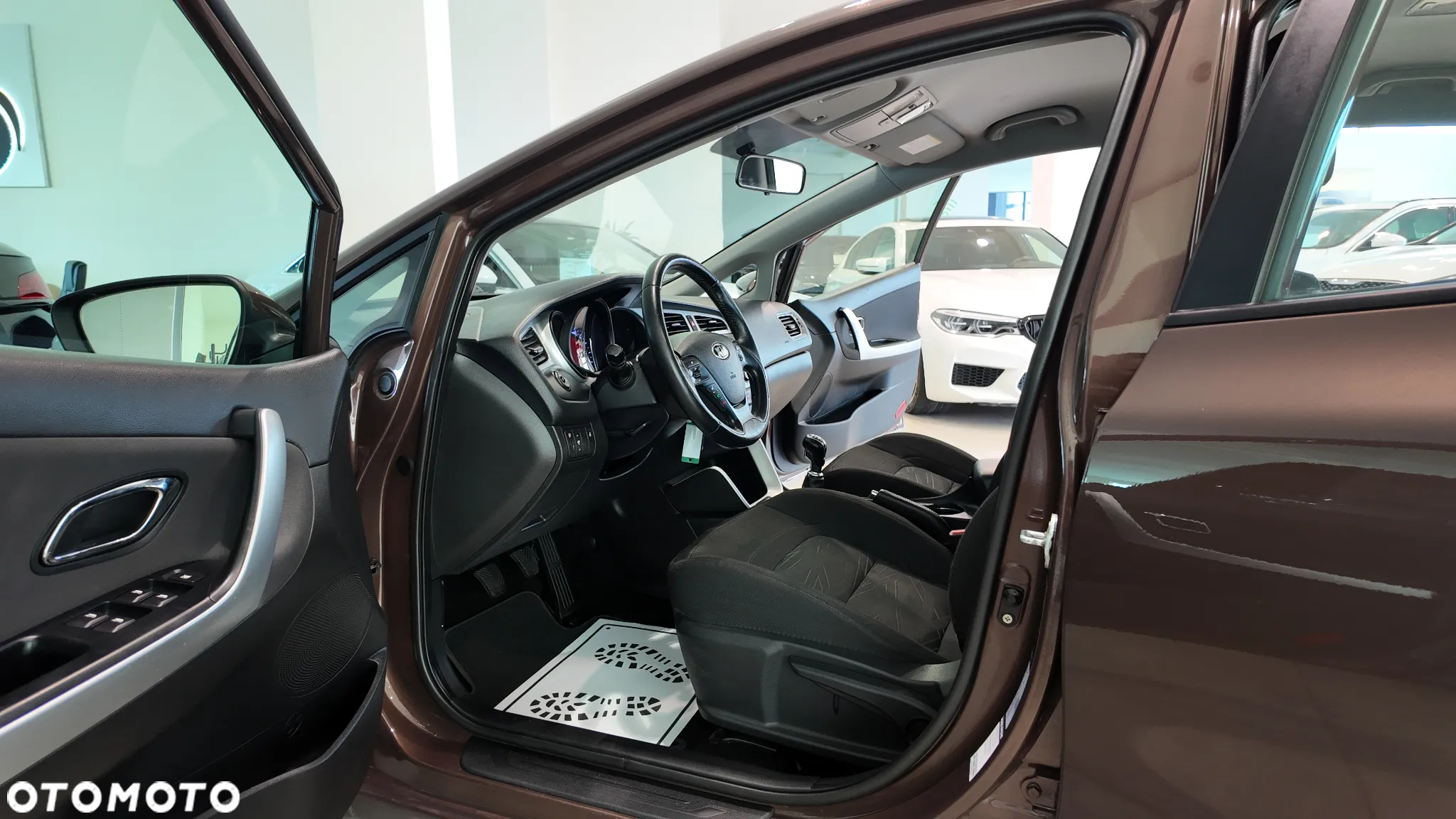 Kia Ceed 1.4 CVVT Dream Team Edition - 23