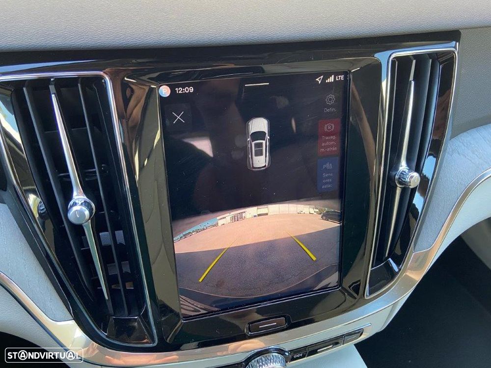 Volvo V60 2.0 T6 AWD TE Plus Bright - 23